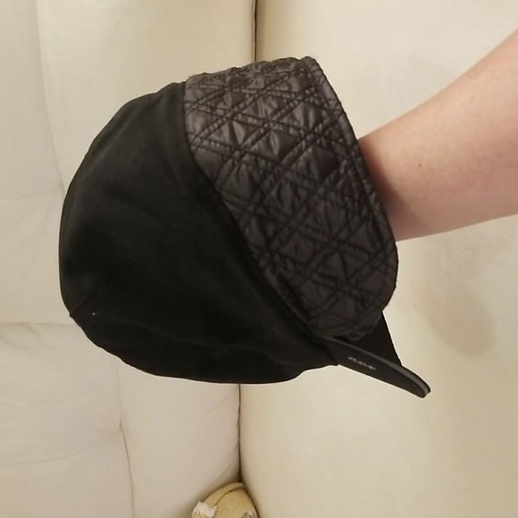 Hat - Picture 2 of 3